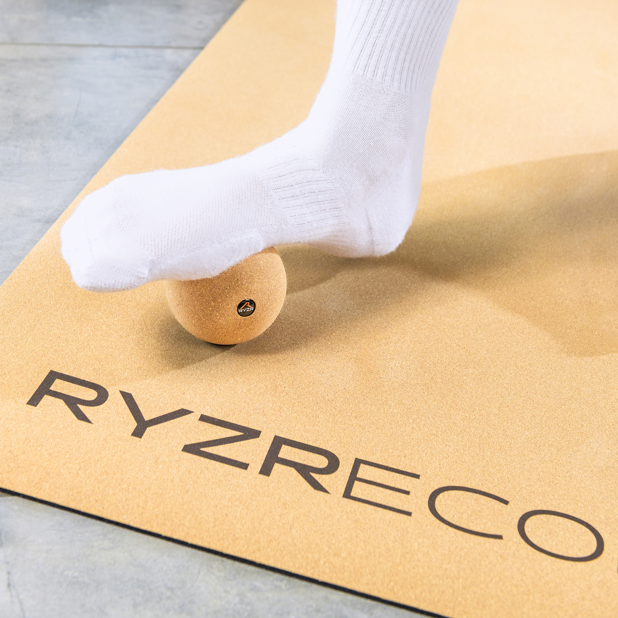 RYZR ECOBALL